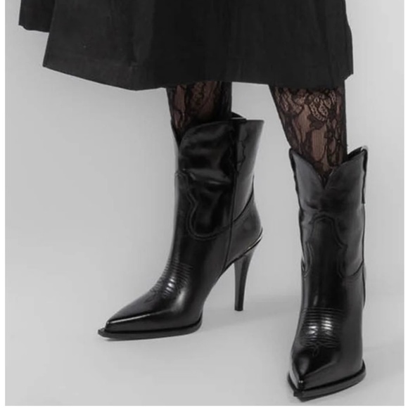 PARTLOW Katie Ankle Boots - Picture 1 of 7